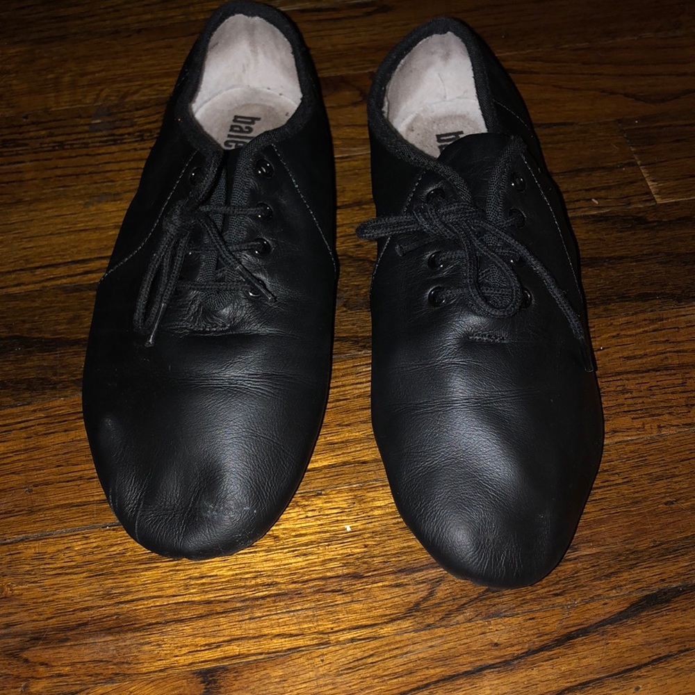 Black jazz shoes
